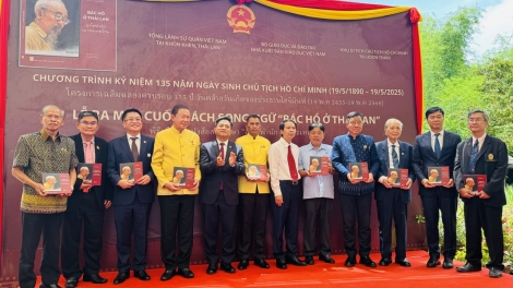 Ra mắt cuốn sách song ngữ “Bác Hồ ở Thái Lan” tại Udon Thani, Thái Lan