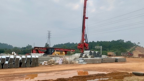 Ngành Xây dựng tập trung giải ngân, hoàn thành các dự án trọng điểm (19/05/2025)