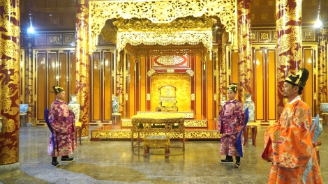 Lên phương án phục chế bảo vật quốc gia Ngai vua triều Nguyễn