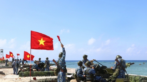 Vùng 4 Hải quân xây dựng đội ngũ cán bộ, đảng viên vừa hồng, vừa chuyên