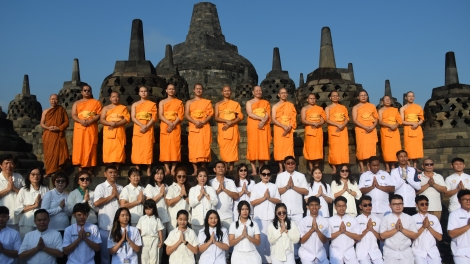 Vesak 2025: Hành hương về ngôi đền Phật giáo lớn nhất thế giới Borobudur