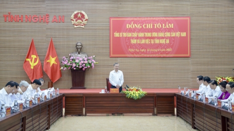Thời sự 18h 15/5/2025: "Nghệ An cần xây dựng một mô hình tăng trưởng hiện đại"