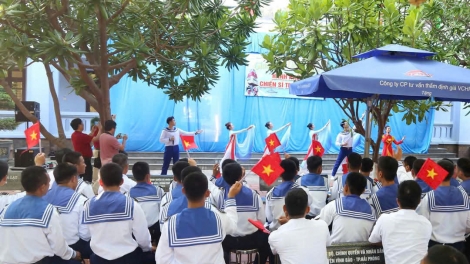 Đoàn Trường Sa sôi nổi các hoạt động kỷ niệm 47 năm thành lập