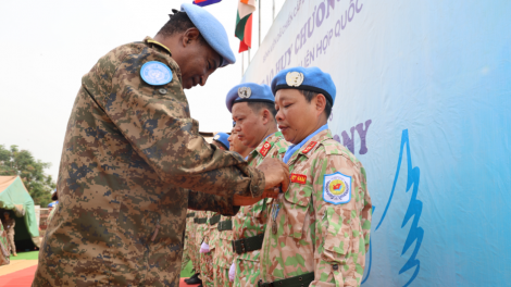Thời sự 12h 8/5/2025: Trao Huy chương Vì sự nghiệp gìn giữ hòa bình Liên Hợp Quốc 