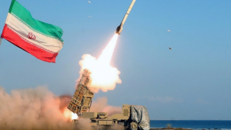 Iran khoe tên lửa đạn đạo mới “dằn mặt” Israel và Mỹ