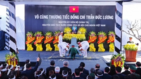 Thời sự 18h 25/5/2025:Cử hành trọng thể Lễ truy điệu, Lễ an táng nguyên Chủ tịch nước Trần Đức Lương