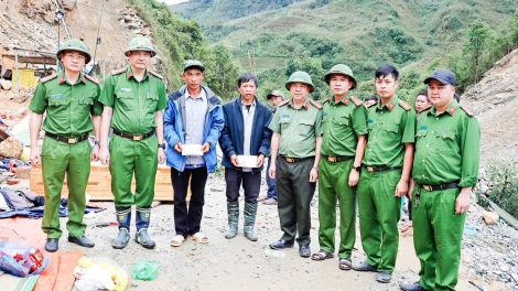 Người bị thương và thân nhân người thiệt mạng vụ sạt lở ở Lai Châu được hỗ trợ gần 1,1 tỷ đồng
