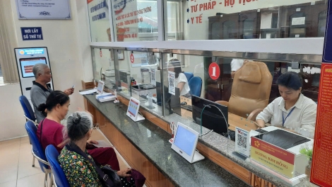 Ngày đầu tiên vận hành thử nghiệm chính quyền địa phương 2 cấp ở Hà Nội