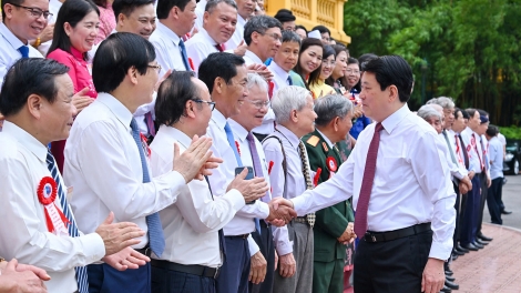 Chủ tịch nước Lương Cường gặp mặt, tuyên dương Người làm báo tiêu biểu Toàn quốc