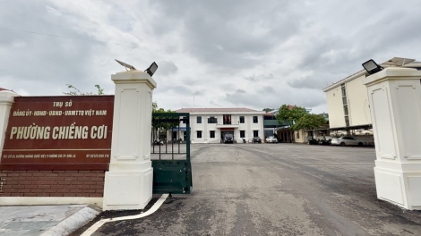 Đội ngũ cán bộ ở Sơn La xúc động rời nơi gắn bó về địa phương mới nhận nhiệm vụ