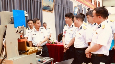 Vùng 4 Hải quân khai mạc hội thi sáng kiến, cải tiến ngành Hậu cần - kỹ thuật 2025