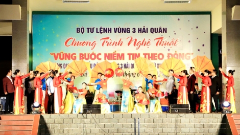 Vùng 3 Hải quân: Rực rỡ chương trình nghệ thuật "Vững bước niềm tin theo Đảng"