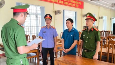 Giám đốc lập chi phiếu để tham ô tiền của Hợp tác xã
