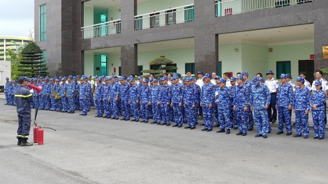 Bộ Tư lệnh Cảnh sát biển khai mạc tập huấn, diễn tập phòng cháy chữa cháy năm 2025