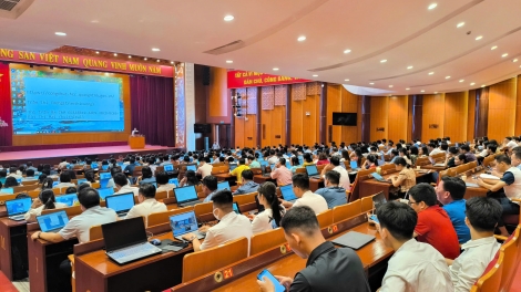 Quảng Ninh: Nâng cao năng lực giải quyết thủ tục hành chính khi thực hiện chính quyền hai cấp