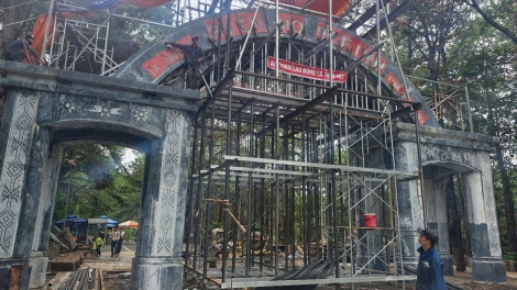 Pleiku xôn xao việc chi 25 tỷ đồng làm cổng vào danh thắng Biển Hồ