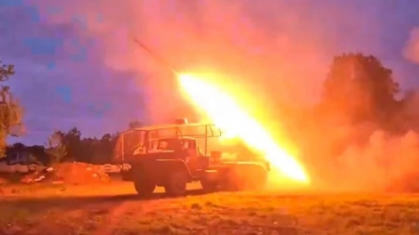 Ukraine không kích sâu trong lãnh thổ Nga trước thềm đàm phán hòa bình