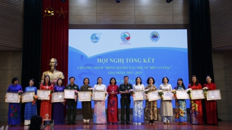 Gần 300 tỷ đồng triển khai Chương trình “Đồng hành cùng phụ nữ biên cương”
