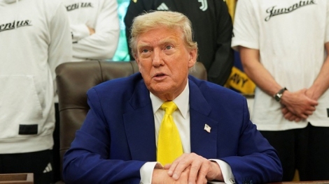 Tổng thống Donald Trump cân nhắc can thiệp quân sự vào xung đột Israel–Iran
