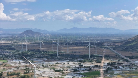 Đề xuất lập hai trung tâm năng lượng tái tạo liên vùng