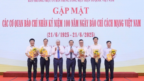 Báo chí góp phần tạo điều kiện để tiếng nói của Mặt trận và nhân dân đến gần hơn với công chúng