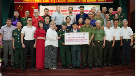 Trưng bày tài liệu “30 năm quan hệ ngoại giao Việt Nam - Hoa Kỳ”