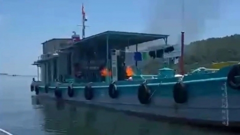 Quảng Ninh: Cháy tàu chở xăng trên vùng biển Móng Cái, 3 thuyền viên bị thương