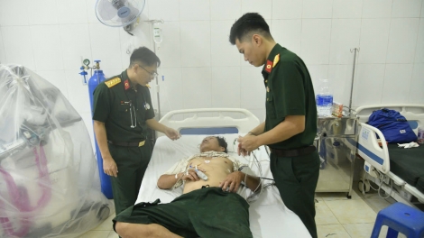 Bệnh xá đảo Nam Yết kịp thời cấp cứu ngư dân bị đột quỵ khi đang khai thác hải sản