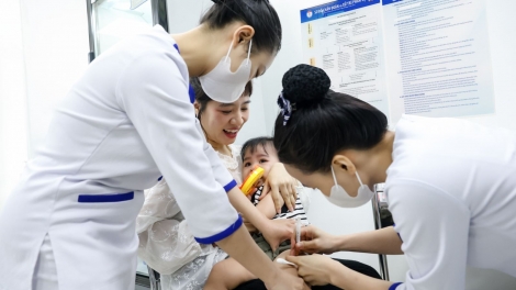 Lần đầu tiên Việt Nam có vaccine não mô cầu thế hệ mới không giới hạn độ tuổi tiêm