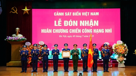 Cảnh sát biển Việt Nam long trọng đón nhận Huân chương Chiến công hạng Nhì
