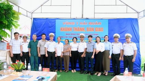 Quân chủng Hải quân, trao tặng 2 căn nhà đồng đội tại Thanh Hoá