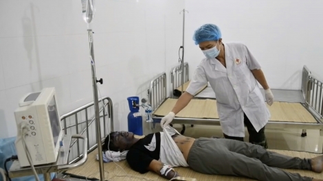 Bệnh xá đảo Sơn Ca cấp cứu ngư dân bị thuỷ đậu giai đoạn toàn phát