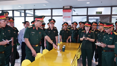 Kiểm tra công tác đón đoàn quân nhân các nước tham gia diễu binh tại Lễ kỷ niệm Quốc khánh 2/9