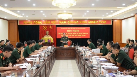 Tiểu ban diễu binh, diễu hành làm việc với Bộ tư lệnh Thủ đô Hà Nội
