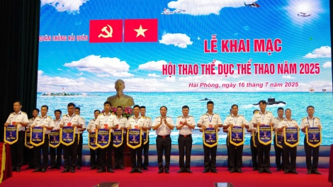 Quân chủng Hải quân khai mạc Hội thao thể dục thể thao năm 2025