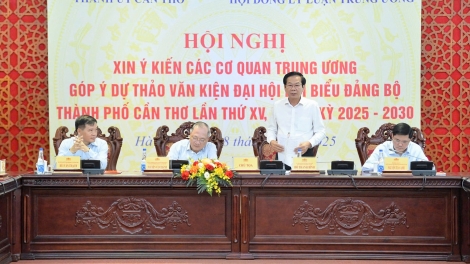 Tập trung bồi dưỡng, có giải pháp đột phá trong công tác cán bộ để phát triển thành phố Cần Thơ