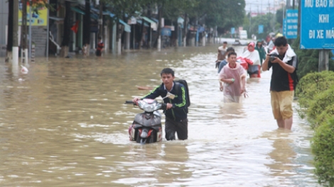 Phòng ngừa các bệnh lý do nắng nóng, mưa lũ