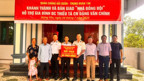 Trung đoàn Tàu ngầm 196 Hải quân phát huy truyền thống “Uống nước nhớ nguồn”