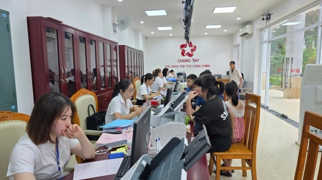 Ngày đầu vận hành bộ máy mới ở xã biên giới Lào Cai