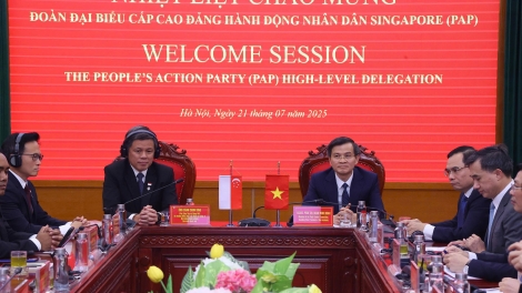 Đẩy mạnh hợp tác giáo dục, đào tạo và phát triển nguồn nhân lực giữa Việt Nam – Singapore