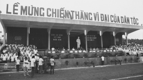  Trích đoạn tường thuật “Lễ mừng chiến thắng vĩ đại của dân tộc”