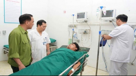 Sở Y tế Điện Biên lập trạm y tế lưu động, đưa tổ cấp cứu vào vùng lũ bị chia cắt