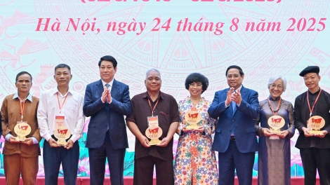 Chủ tịch nước Lương Cường dự Hội nghị gặp mặt đại biểu tiêu biểu đại diện các tầng lớp nhân dân