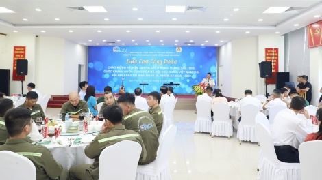 Chương trình “Bữa cơm công đoàn” ở Công ty TNHH Cảng container quốc tế Tân Cảng - Hải Phòng