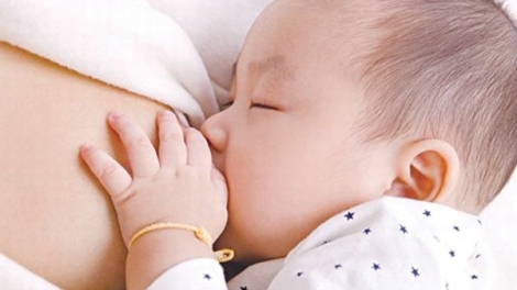 Đang diễn ra Tuần lễ Thế giới Nuôi con bằng sữa mẹ