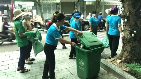 Đổi mới công tác quản lý môi trường đô thị tại phường Ba Đình