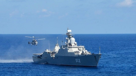 Lữ đoàn 162 tăng cường huấn luyện đêm, huấn luyện trong điều kiện thời tiết phức tạp
