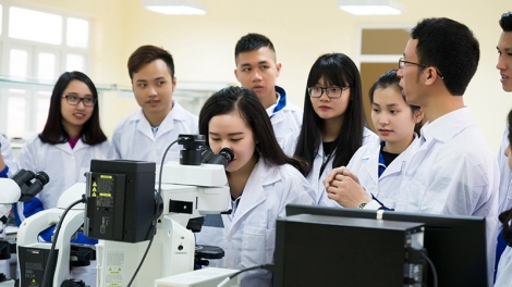 Theo dòng thời sự sáng 12/8/2025