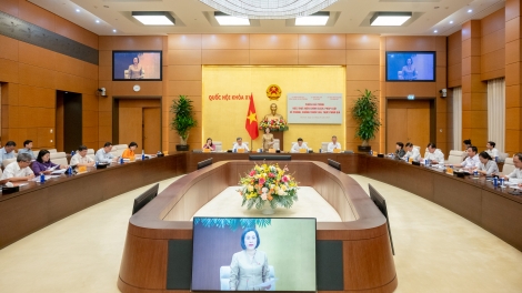 Tăng cường phòng, chống thuốc giả, thực phẩm giả để bảo vệ sức khỏe nhân dân (22/8/25)