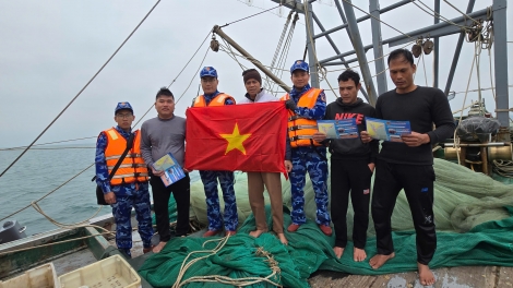 Hải đoàn 11 đẩy mạnh nhiều hoạt động trong đợt cao điểm chống khai thác IUU